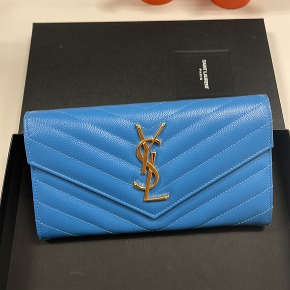 CASSANDRE SAINT LAURENT MATELASSÉ LARGE FLAP WALLET - Picture 3 of 9